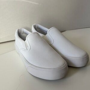 Lugz Delta Slip On Canvas White women’s 9W Sneakers Casual Shoe Loafers Boat NEW